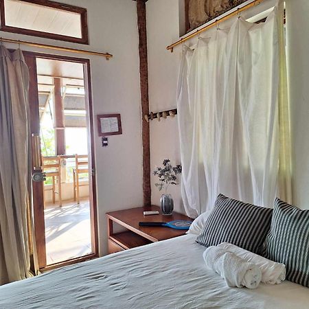Sirena Surf Lodge Miramar Nicaragua ภายนอก รูปภาพ
