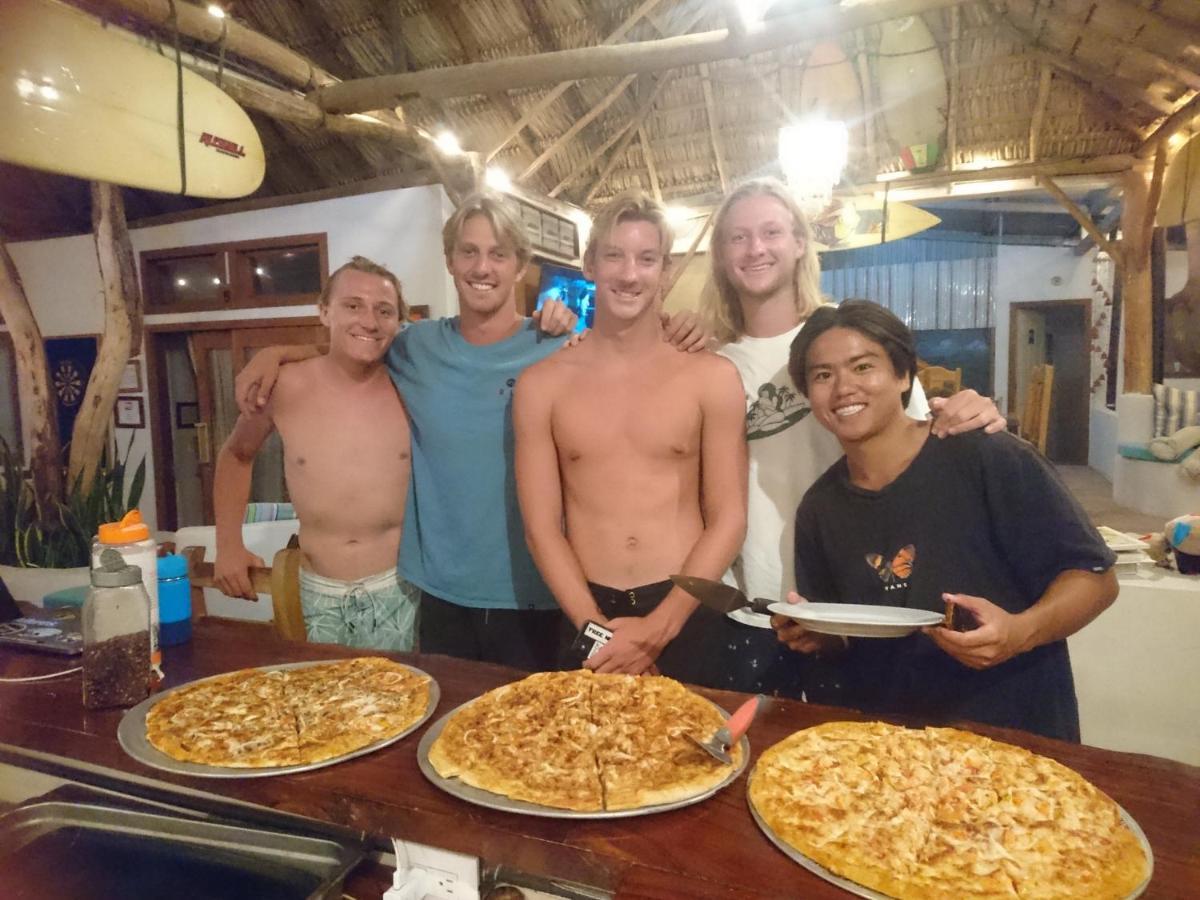 Sirena Surf Lodge Miramar Nicaragua ภายนอก รูปภาพ