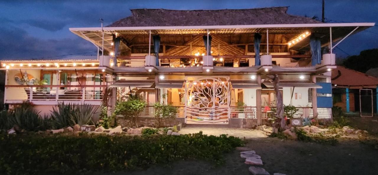 Sirena Surf Lodge Miramar Nicaragua ภายนอก รูปภาพ