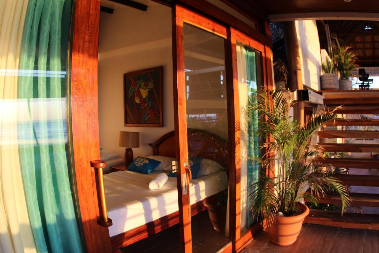Sirena Surf Lodge Miramar Nicaragua ภายนอก รูปภาพ