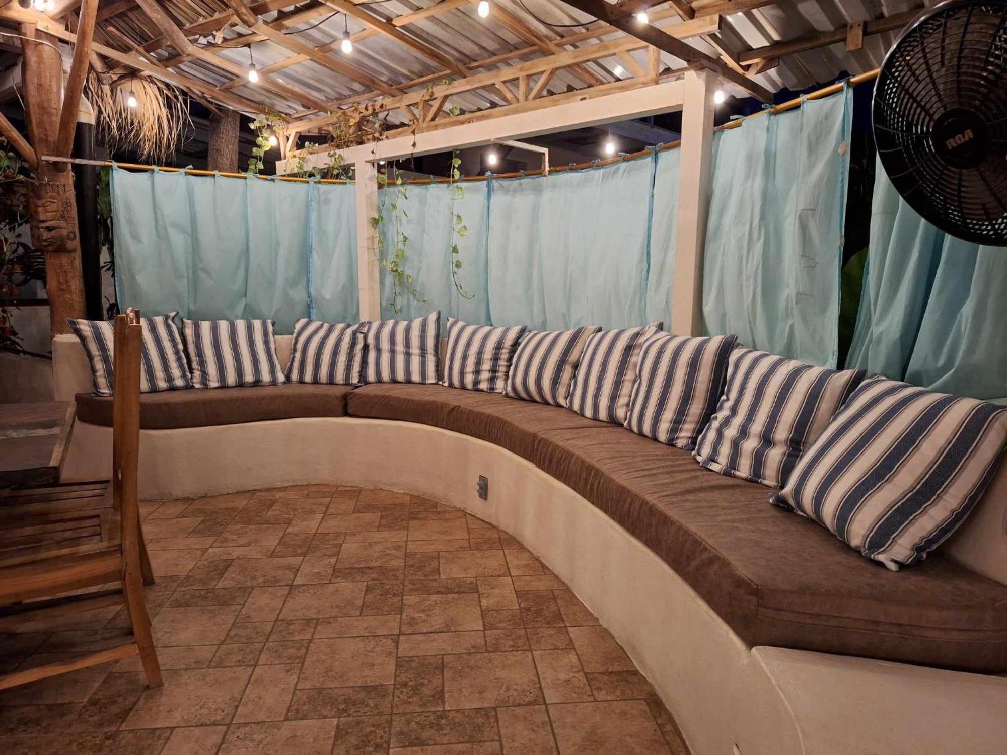 Sirena Surf Lodge Miramar Nicaragua ภายนอก รูปภาพ