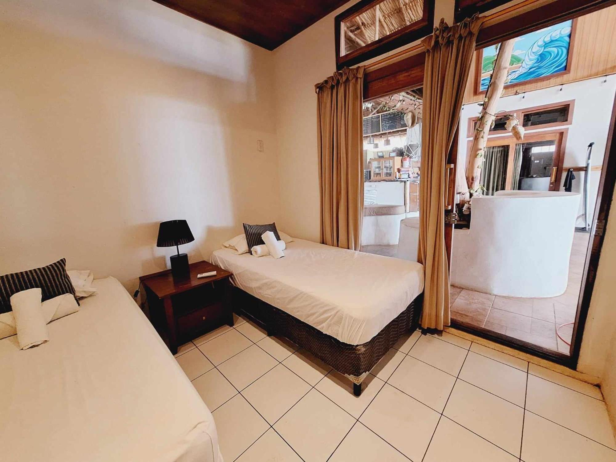 Sirena Surf Lodge Miramar Nicaragua ภายนอก รูปภาพ